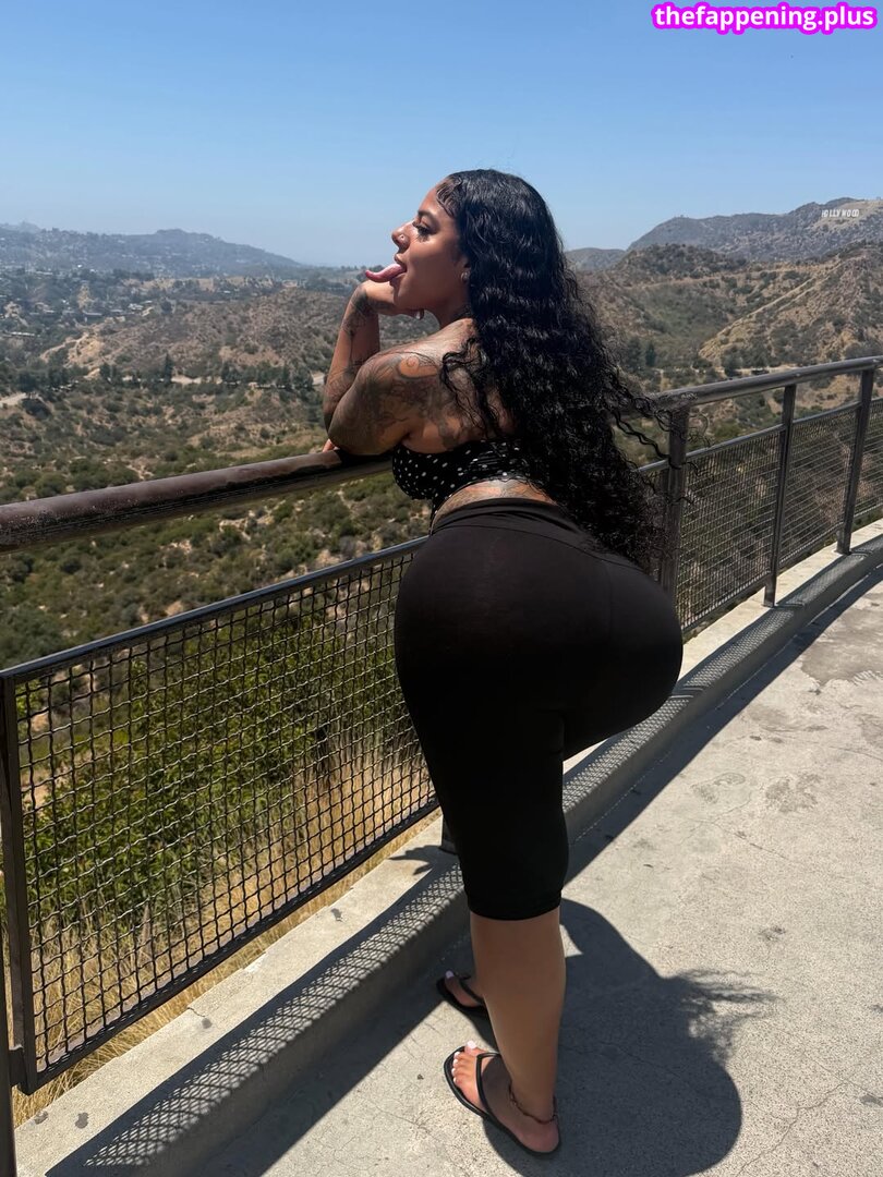 KKVSH / https: Nude OnlyFans Photo #5