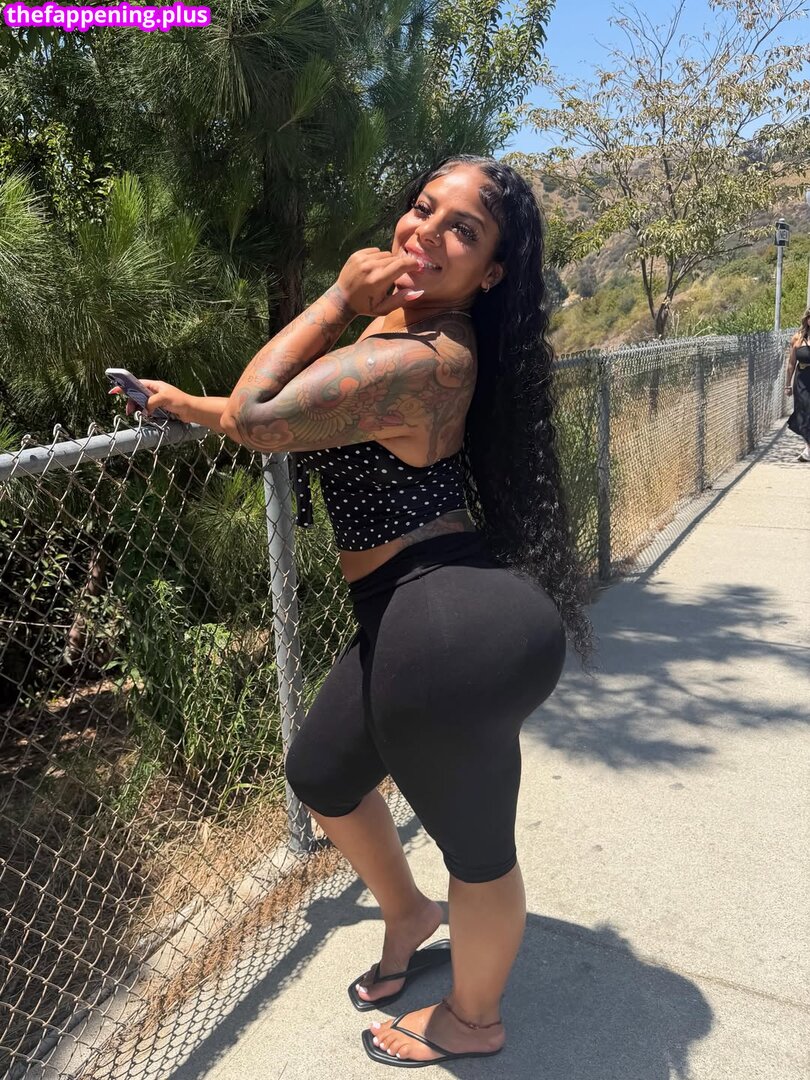 KKVSH / https: Foto OnlyFans Nua #6