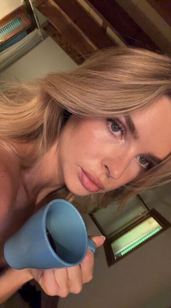 Full leaked Klarahellqvistt private onlyfans photo
