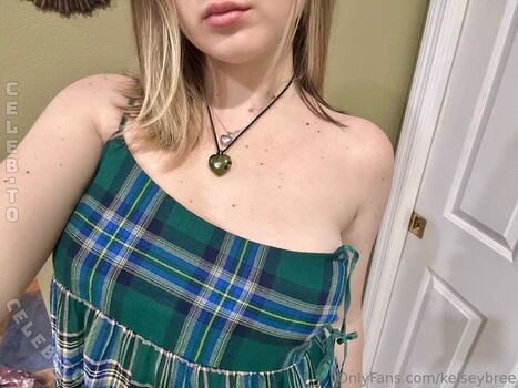 Full leaked Klaraxpetite private onlyfans photo