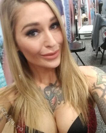 Full leaked Kleio valentien page private onlyfans photo