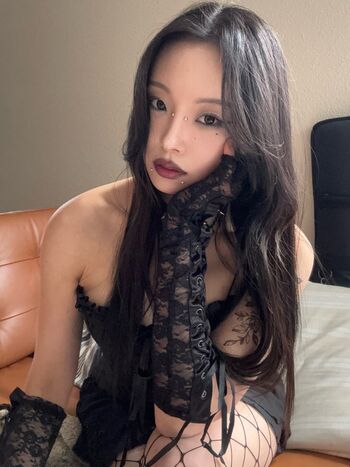 Full leaked Lauren wolfe/ private onlyfans photo