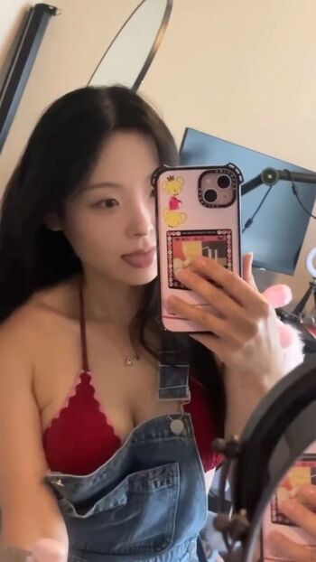 Full leaked Jasmin xoxo/ private onlyfans photo