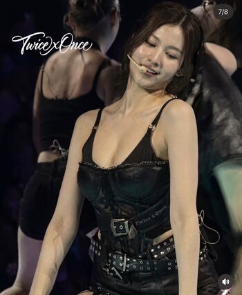 Full leaked Kpop girls page private onlyfans photo
