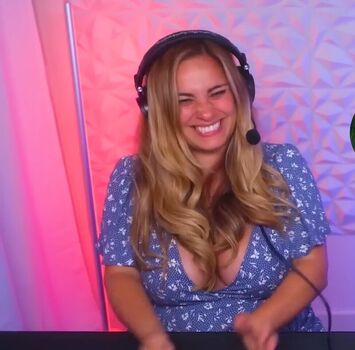 Kristen Stephensonpino