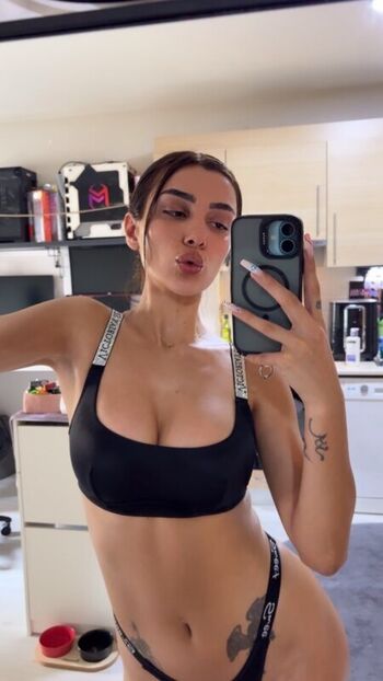 Kübra Miranda Çamlıbel