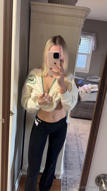 Full leaked Kylayesenosky private onlyfans photo