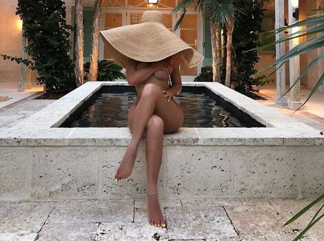 Full leaked Kylie jenner  page private onlyfans photo