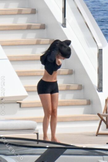 Full leaked Kylie jenner  page private onlyfans photo