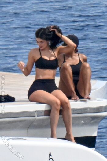 Full leaked Kylie jenner  page private onlyfans photo