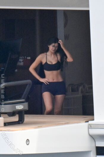 Full leaked Kylie jenner  page private onlyfans photo