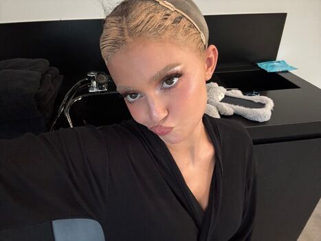 Full leaked Kylie jenner  page private onlyfans photo