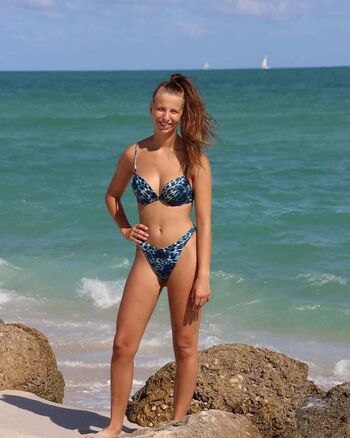 Full leaked Lnchen private onlyfans photo