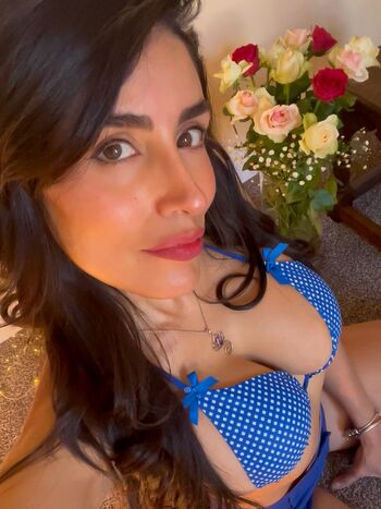 Full leaked La layana rous page private onlyfans photo