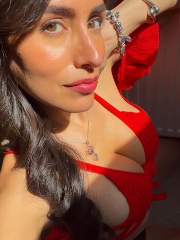 Full leaked La layana rous page private onlyfans photo