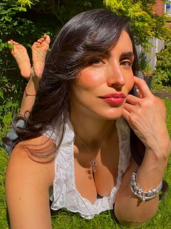 Full leaked La layana rous page private onlyfans photo