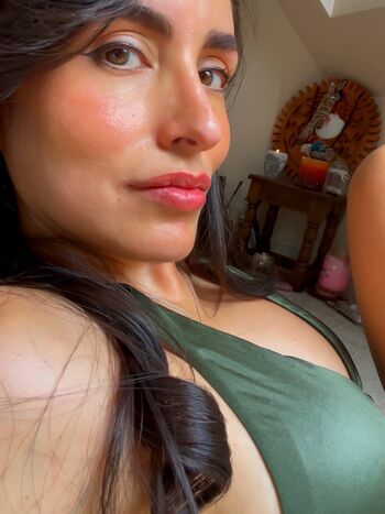 Full leaked La layana rous private onlyfans photo