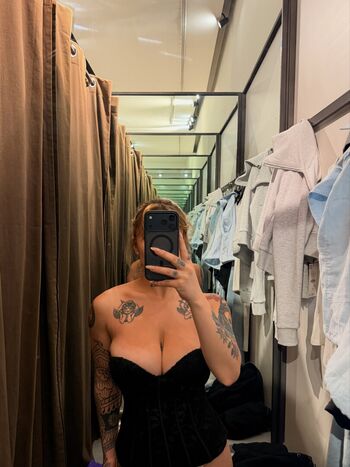 Full leaked La roli private onlyfans photo