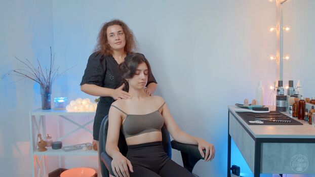 Lady Barbers Asmr