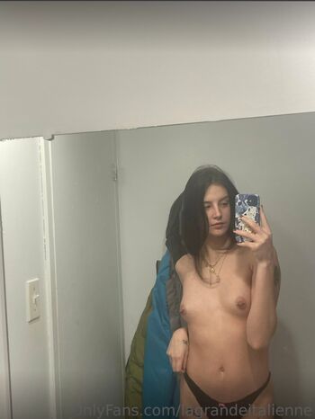 Full leaked Lagrandeitalienne private onlyfans photo