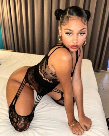 Full leaked Lainiaofficial page private onlyfans photo