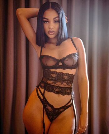 Full leaked Lainiaofficial page private onlyfans photo