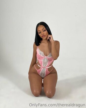 Full leaked Lainiaofficial private onlyfans photo