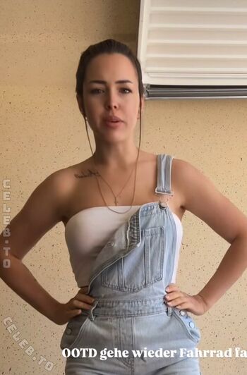 Full leaked Lara stxx page private onlyfans photo