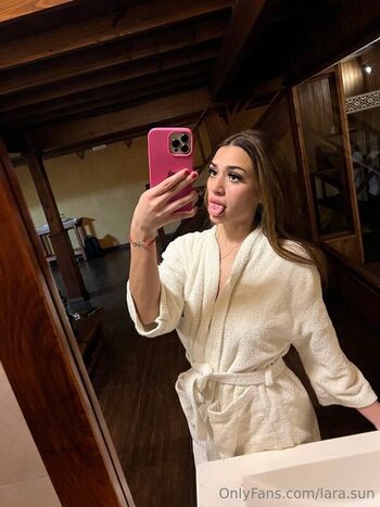 Full leaked Lara sun private onlyfans photo