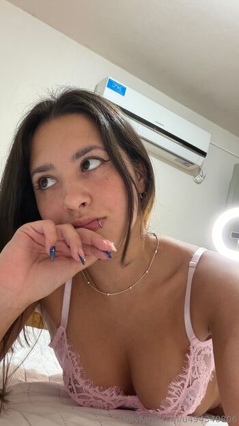 Full leaked Lara tiengo private onlyfans photo