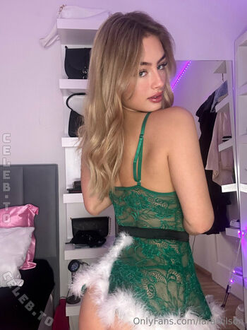 Full leaked Lara wilson page private onlyfans photo
