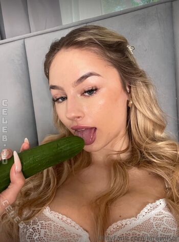 Full leaked Lara wilson private onlyfans photo