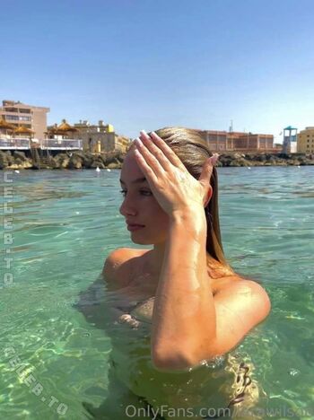 Full leaked Lara wilson private onlyfans photo