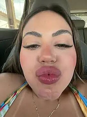 Full leaked Lariic private onlyfans photo