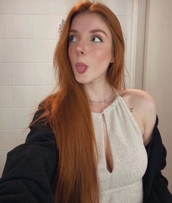 Full leaked Larissa basgal private onlyfans photo