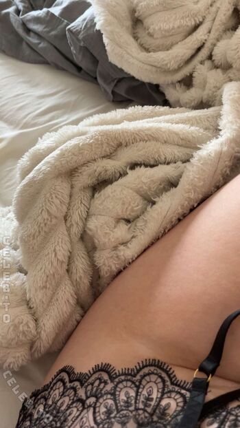 Full leaked Larissa lhaa page private onlyfans photo