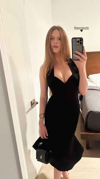 Full leaked Larsen thompson private onlyfans photo
