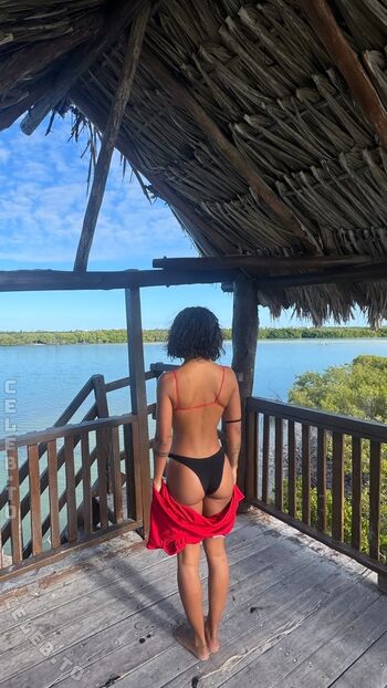 Full leaked Larypoppins private onlyfans photo