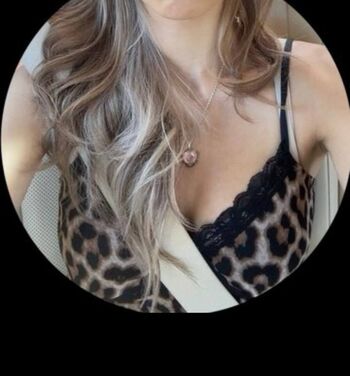 Full leaked Laselyii private onlyfans photo