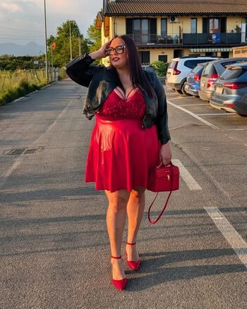 Full leaked Laura chiaramonte private onlyfans photo