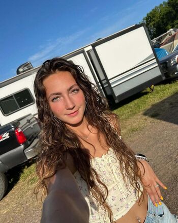 Full leaked Laura farms private onlyfans photo