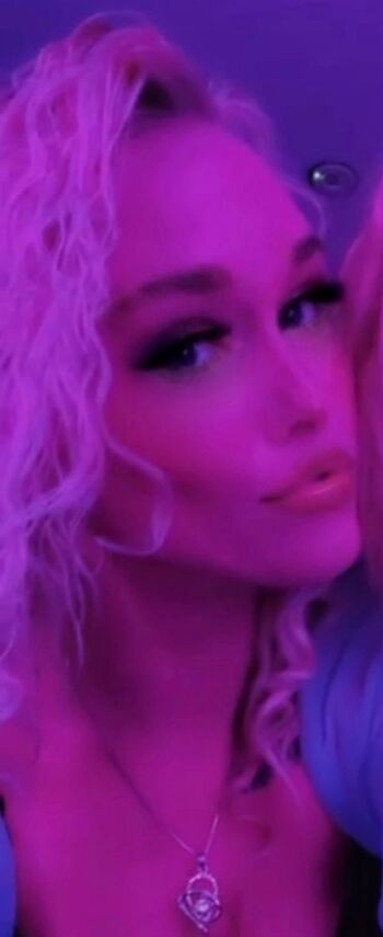 Full leaked Laura jayne private onlyfans photo