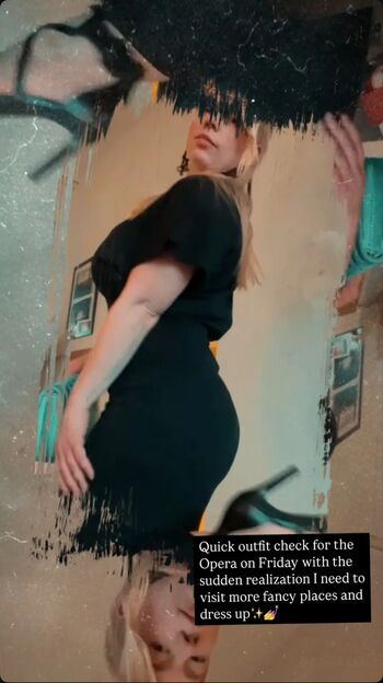 Full leaked Laura katz private onlyfans photo