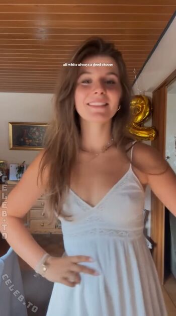 Full leaked Laura marie rhrig page private onlyfans photo