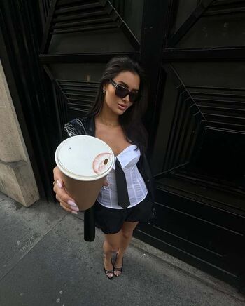 Full leaked Laura marra private onlyfans photo