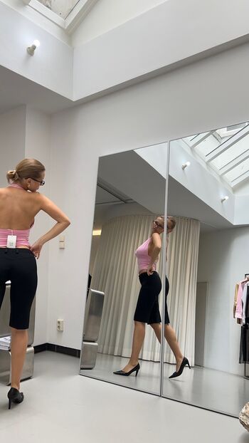 Full leaked Laura oganessian page private onlyfans photo