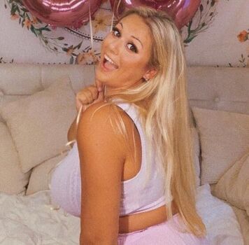 Full leaked Laura orlando private onlyfans photo