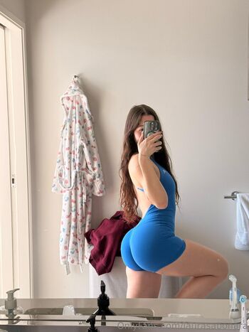 Full leaked Laura saponara private onlyfans photo