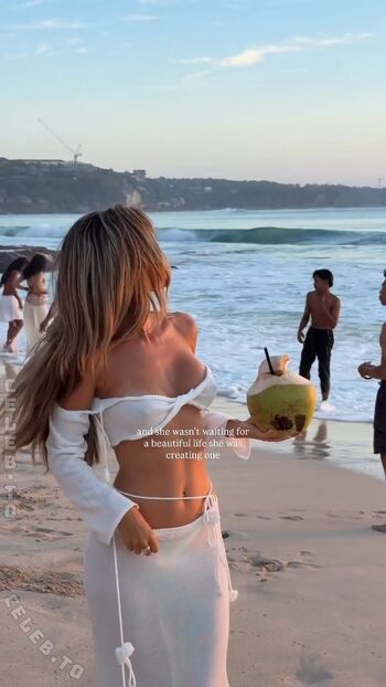 Full leaked Laura schultz page private onlyfans photo