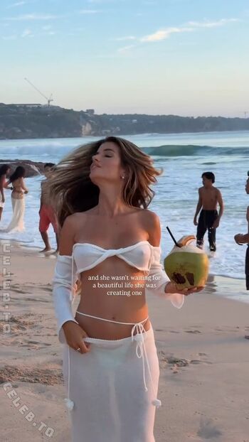 Full leaked Laura schultz page private onlyfans photo
